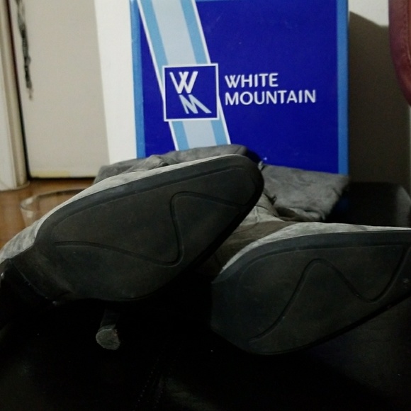 Boots - Picture 4 of 5